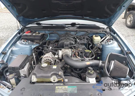 2006 Ford Mustang V6 from USA, damaged, VIN 1ZVHT80N065160103